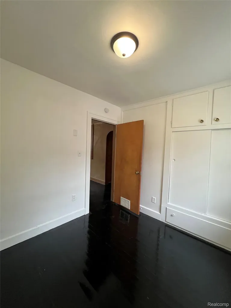 222 Borland Court Saginaw City MI 48602
