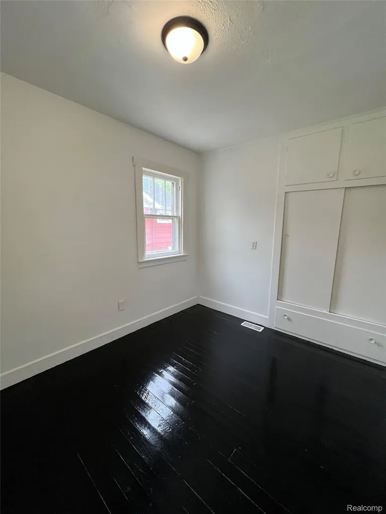 222 Borland Court Saginaw City MI 48602