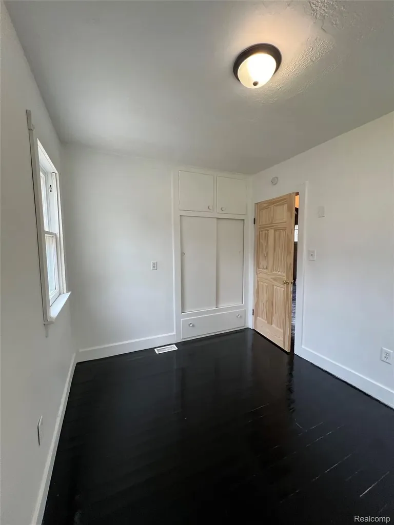 222 Borland Court Saginaw City MI 48602