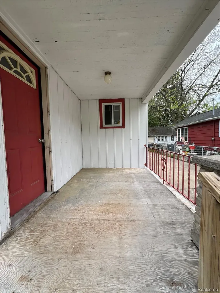 222 Borland Court Saginaw City MI 48602