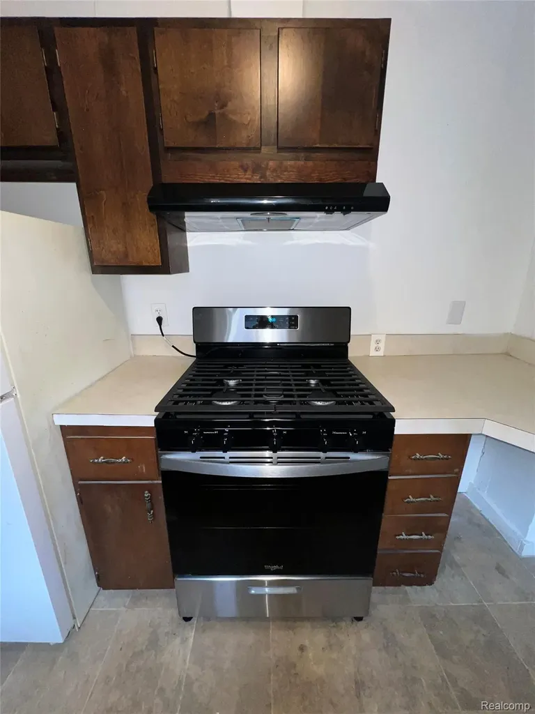 222 Borland Court Saginaw City MI 48602