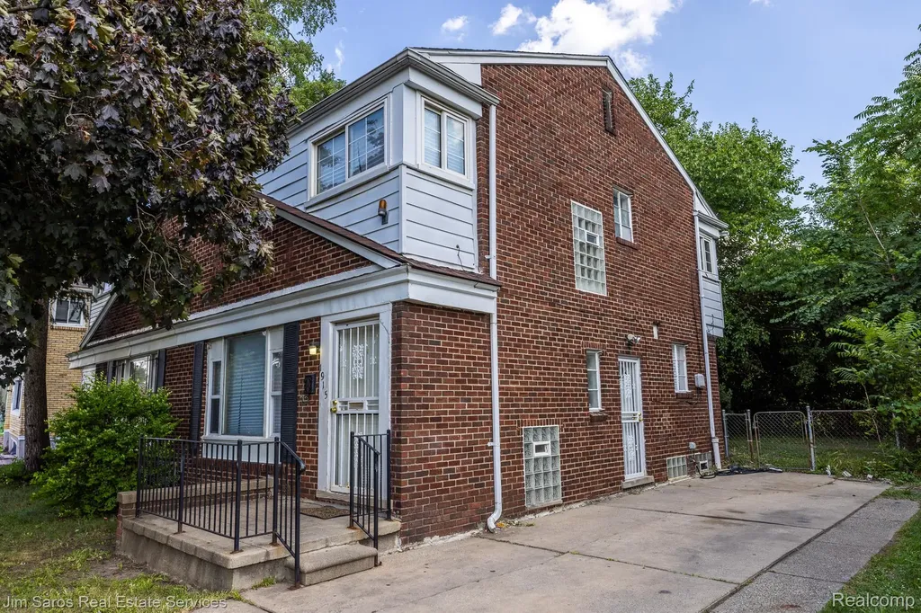 1915 Ewald Circle Detroit City MI 48238