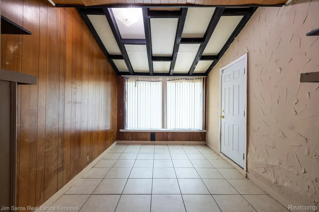 1915 Ewald Circle Detroit City MI 48238