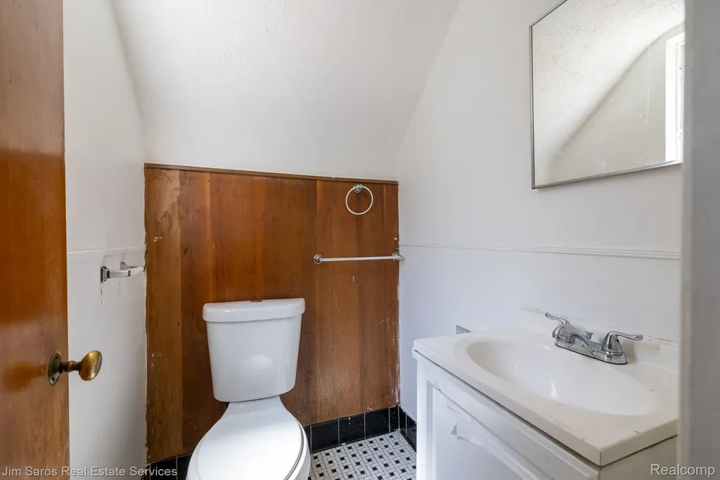 1915 Ewald Circle Detroit City MI 48238