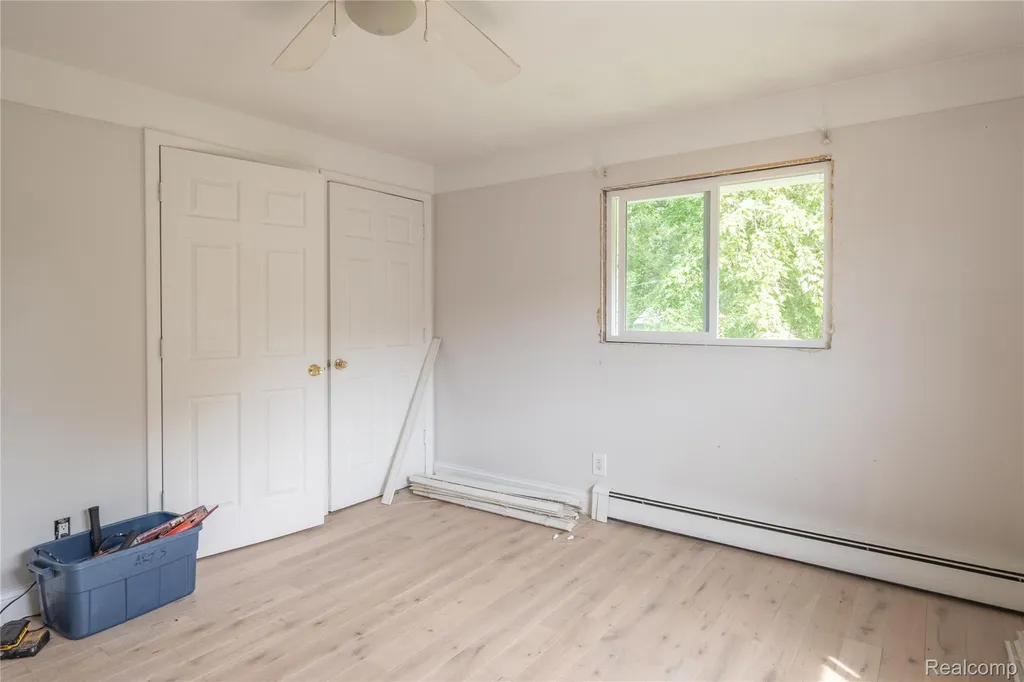 30853 Rockdale Avenue Farmington City MI 48336