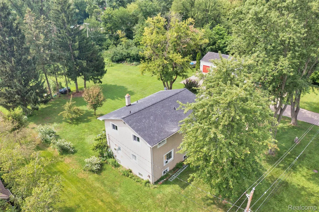 30853 Rockdale Avenue Farmington City MI 48336