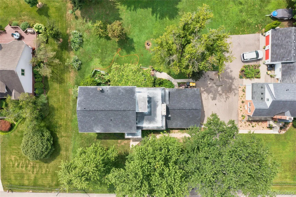 30853 Rockdale Avenue Farmington City MI 48336