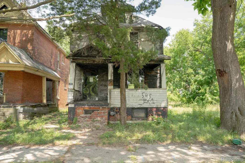 545 Rosedale Court Detroit City MI 48202