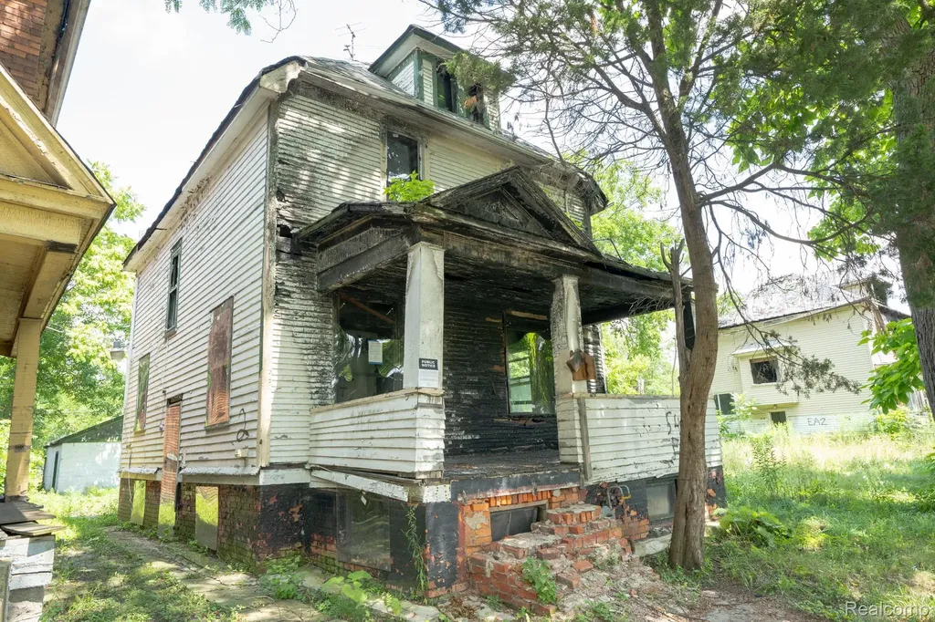 545 Rosedale Court Detroit City MI 48202