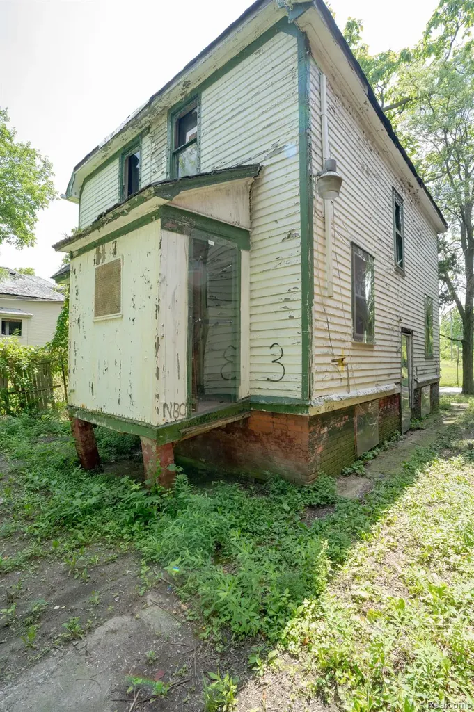 545 Rosedale Court Detroit City MI 48202