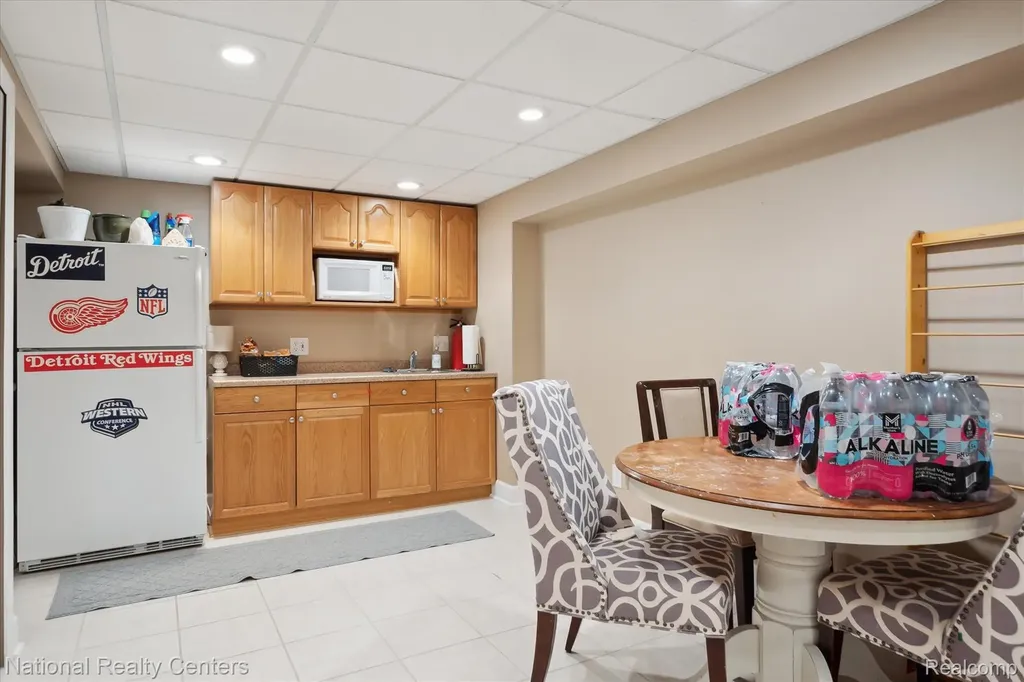 5885 Fairborn Canton Charter Township MI 48187