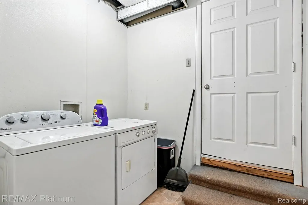 110 W Grand River Road Webberville Village MI 48892