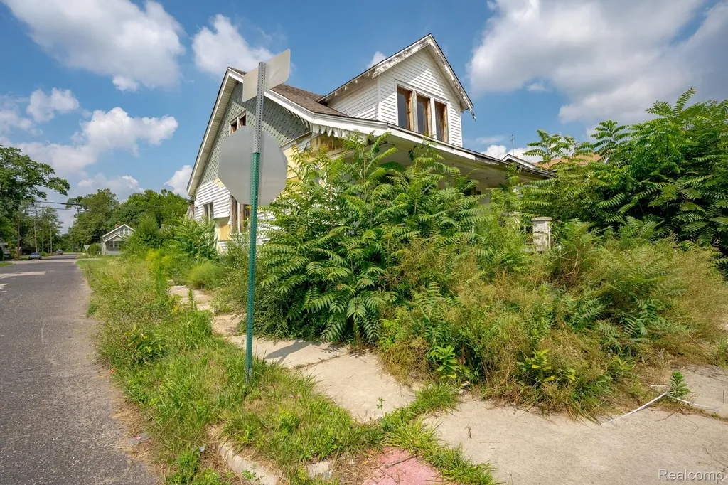 17403 Goddard Street Detroit City MI 48212