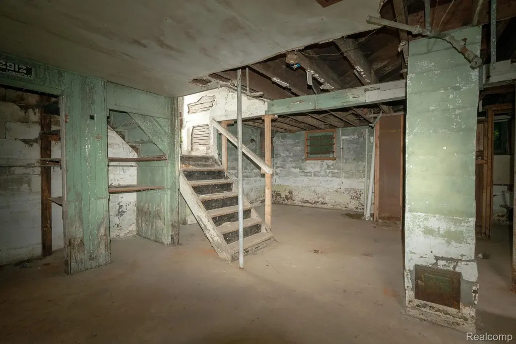 17403 Goddard Street Detroit City MI 48212