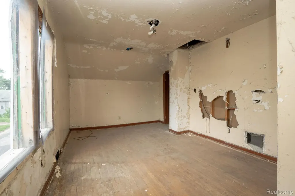 17403 Goddard Street Detroit City MI 48212