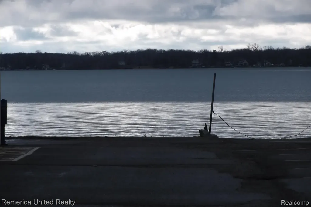 121 E Walled Lake Drive Walled Lake City MI 48390