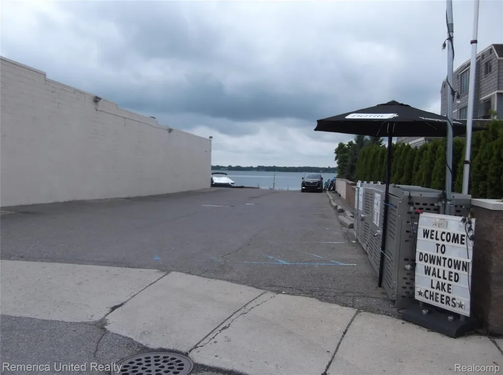 121 E Walled Lake Drive Walled Lake City MI 48390