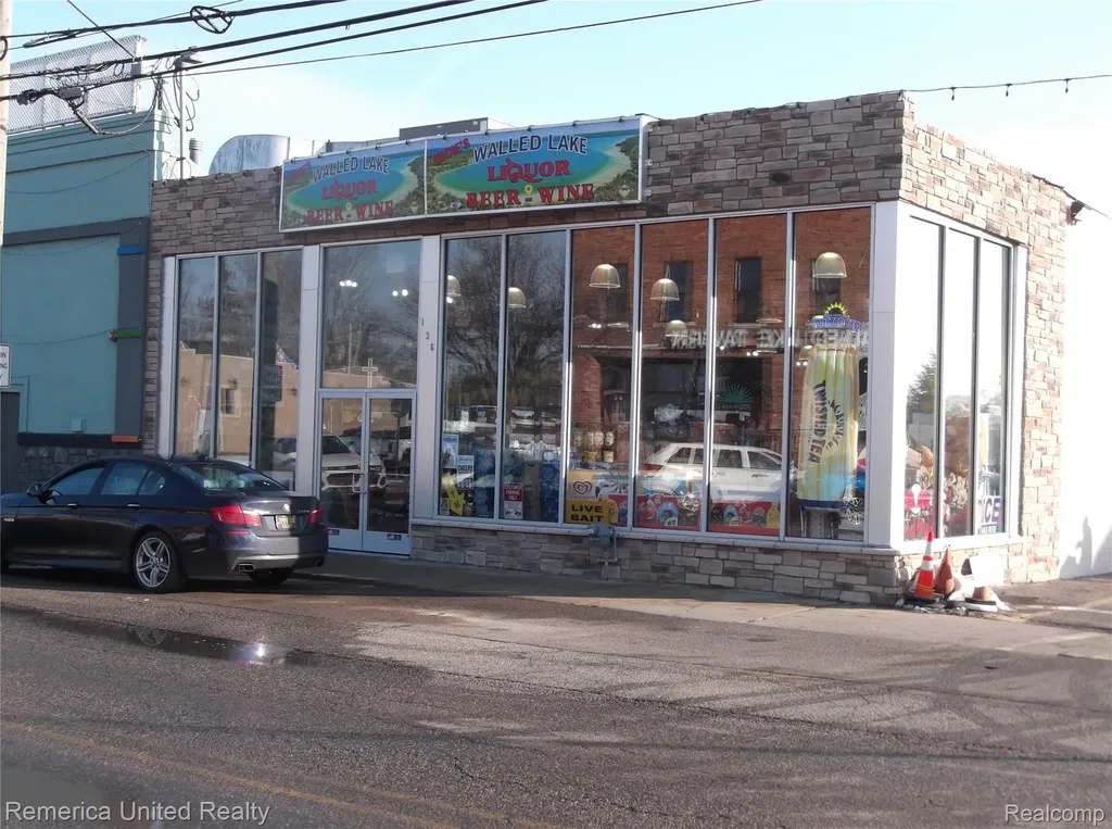 121 E Walled Lake Drive Walled Lake City MI 48390