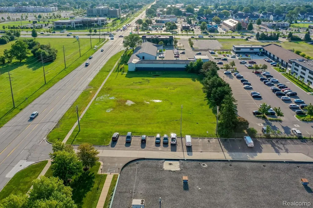 7700 15 Mile Road Sterling Heights City MI 48312
