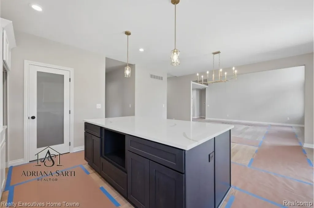 35962 Cascade Drive New Baltimore City MI 48047
