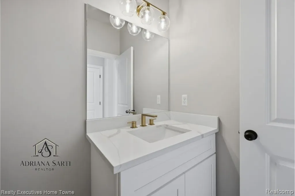 35962 Cascade Drive New Baltimore City MI 48047