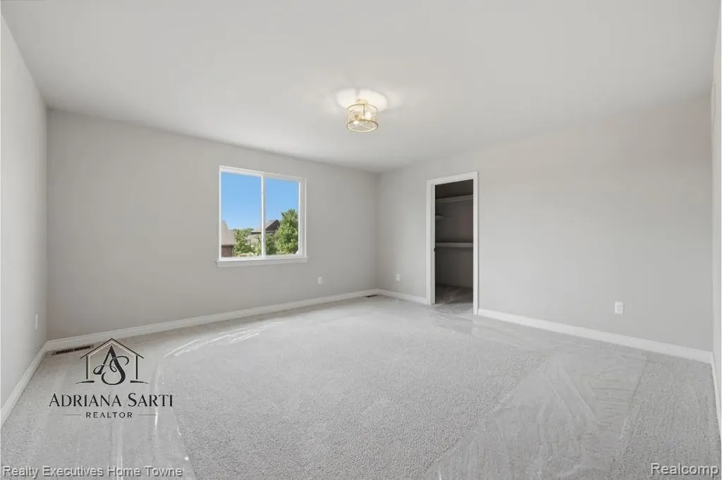 35962 Cascade Drive New Baltimore City MI 48047