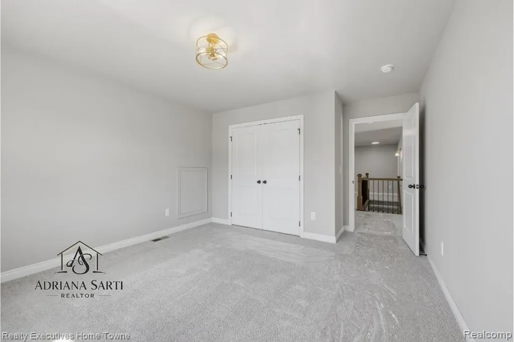 35962 Cascade Drive New Baltimore City MI 48047