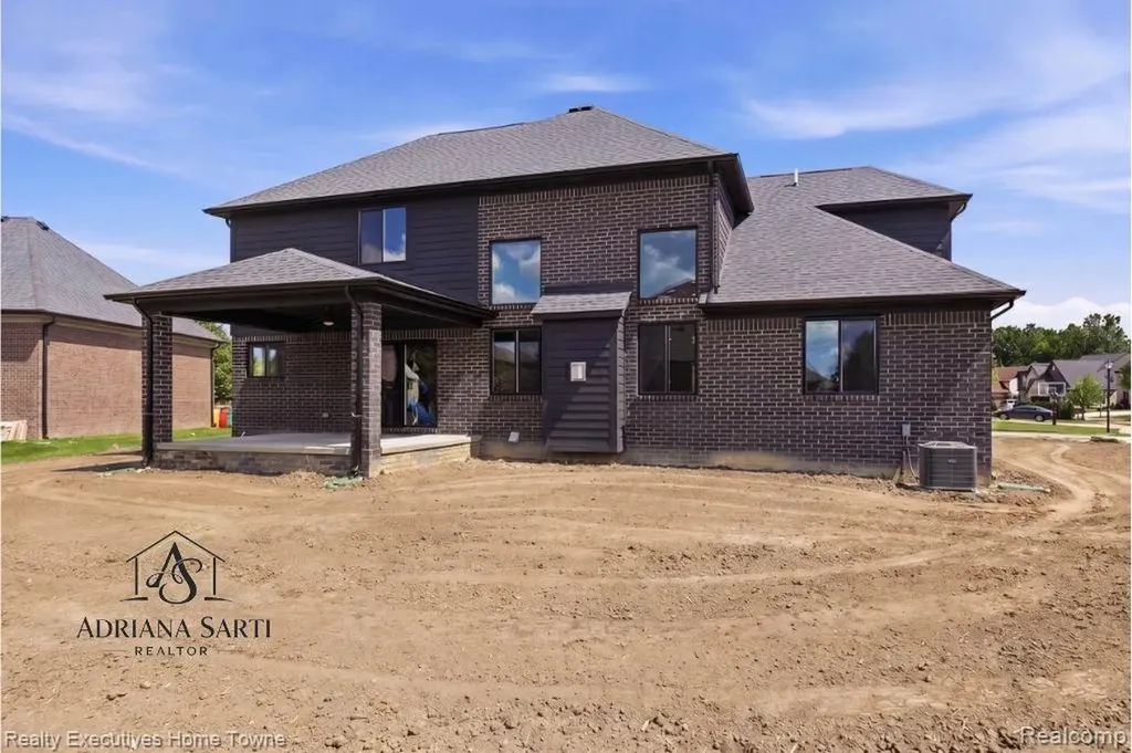 35962 Cascade Drive New Baltimore City MI 48047