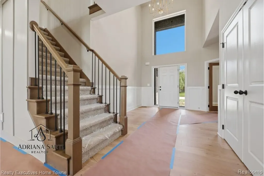 35962 Cascade Drive New Baltimore City MI 48047