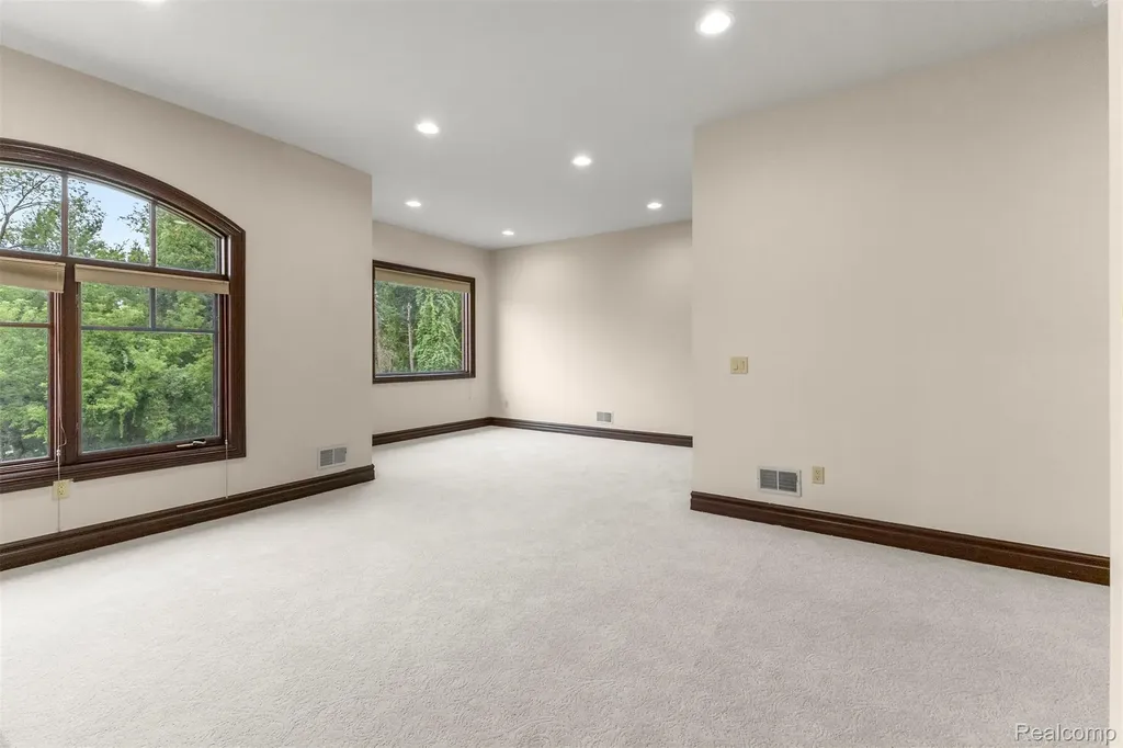 18585 Sheldon Road Northville City MI 48168