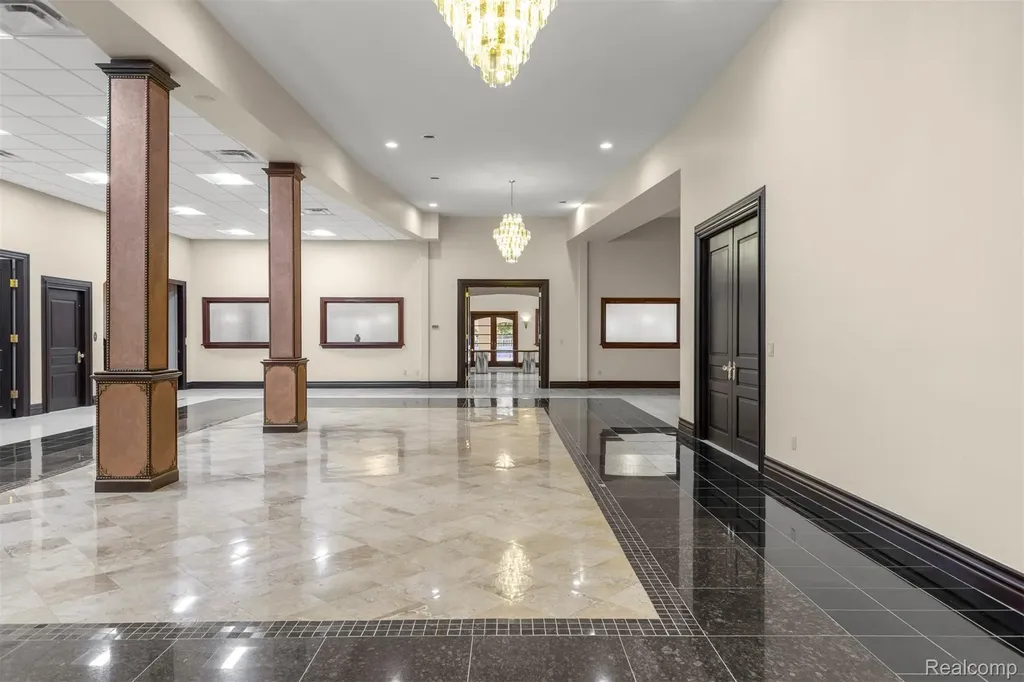 18585 Sheldon Road Northville City MI 48168