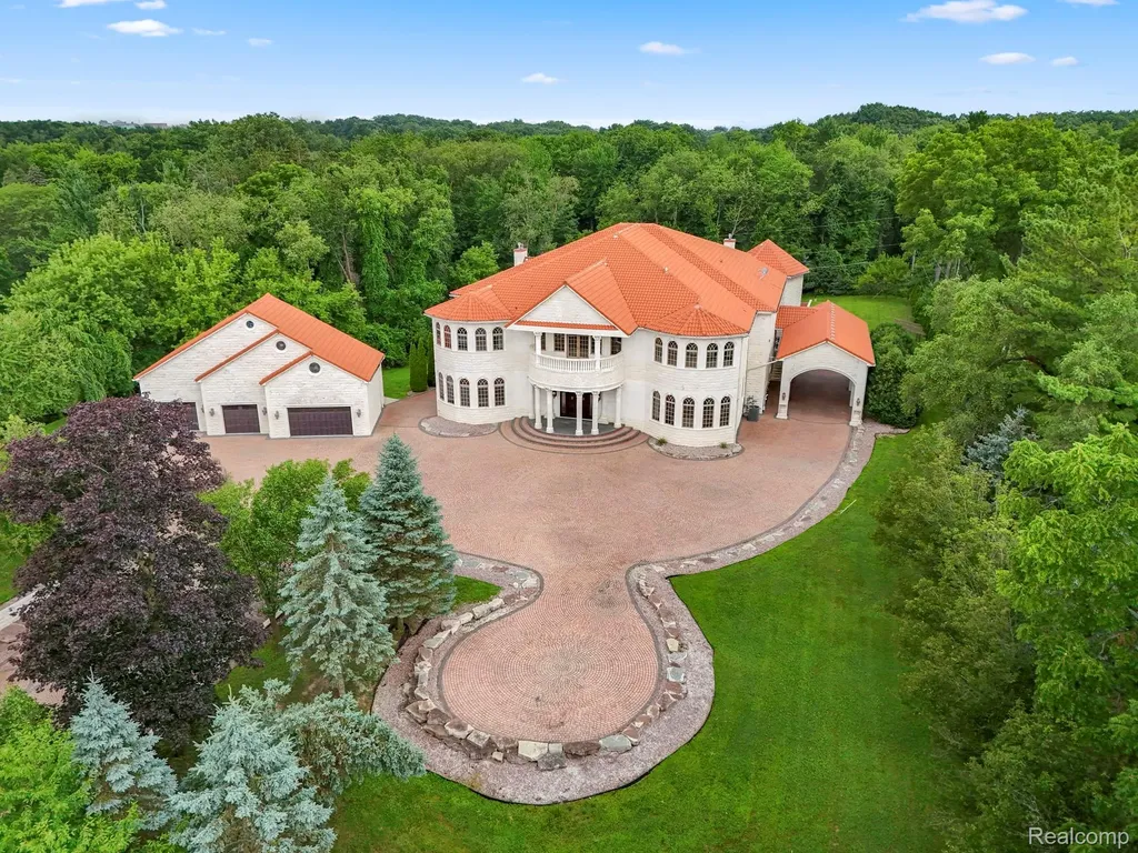 18585 Sheldon Road Northville City MI 48168