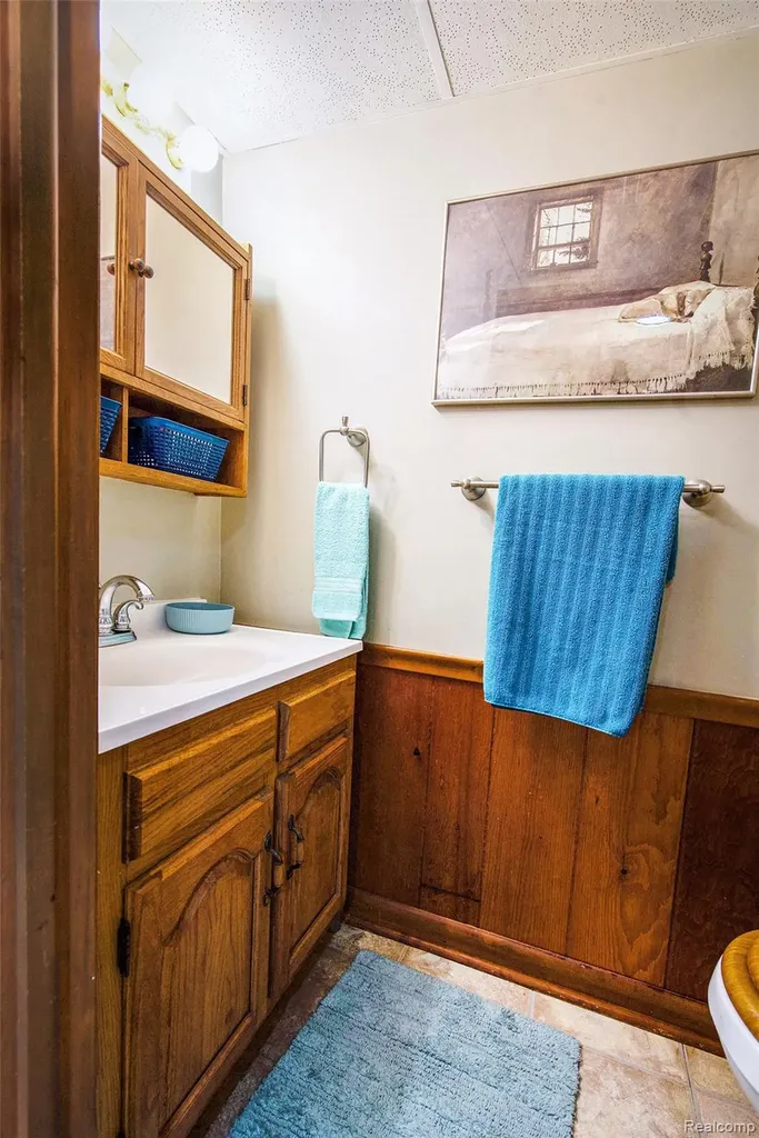 25235 Franklin Terrace Road South Lyon City MI 48178