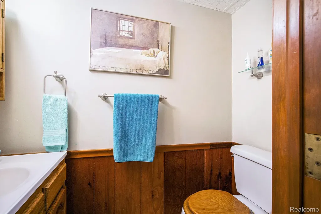 25235 Franklin Terrace Road South Lyon City MI 48178