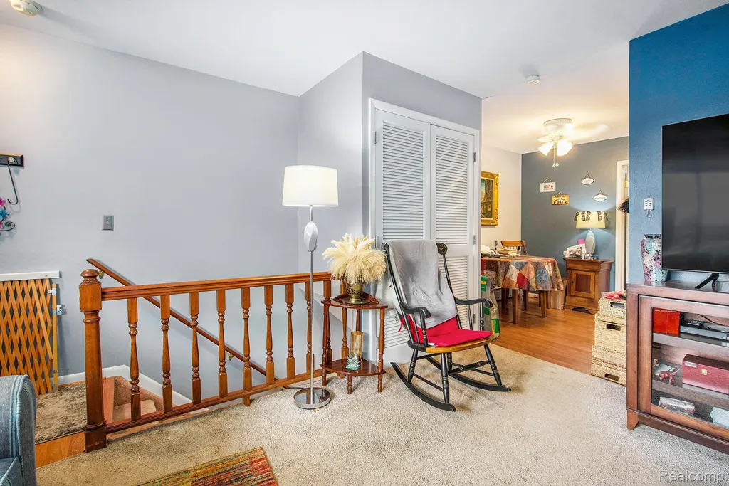 25235 Franklin Terrace Road South Lyon City MI 48178