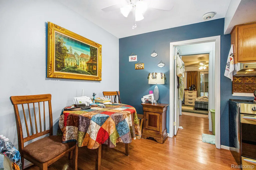 25235 Franklin Terrace Road South Lyon City MI 48178