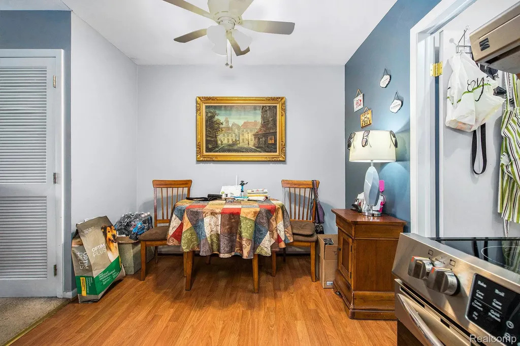 25235 Franklin Terrace Road South Lyon City MI 48178