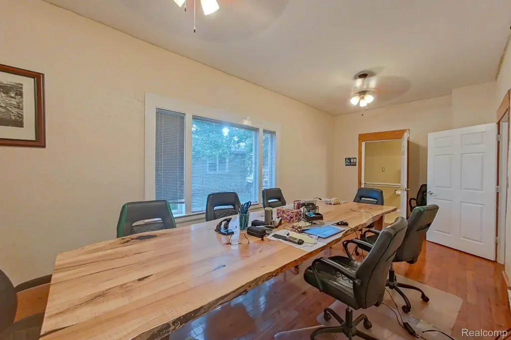 515 E Grand River Avenue Howell City MI 48843