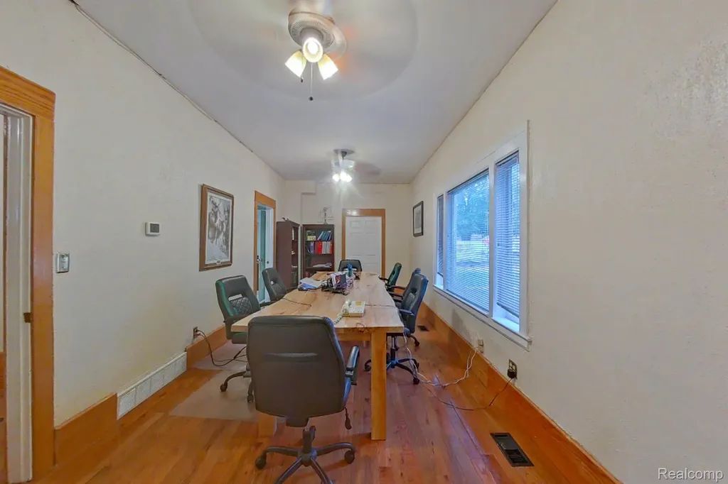 515 E Grand River Avenue Howell City MI 48843