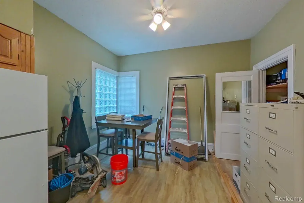 515 E Grand River Avenue Howell City MI 48843