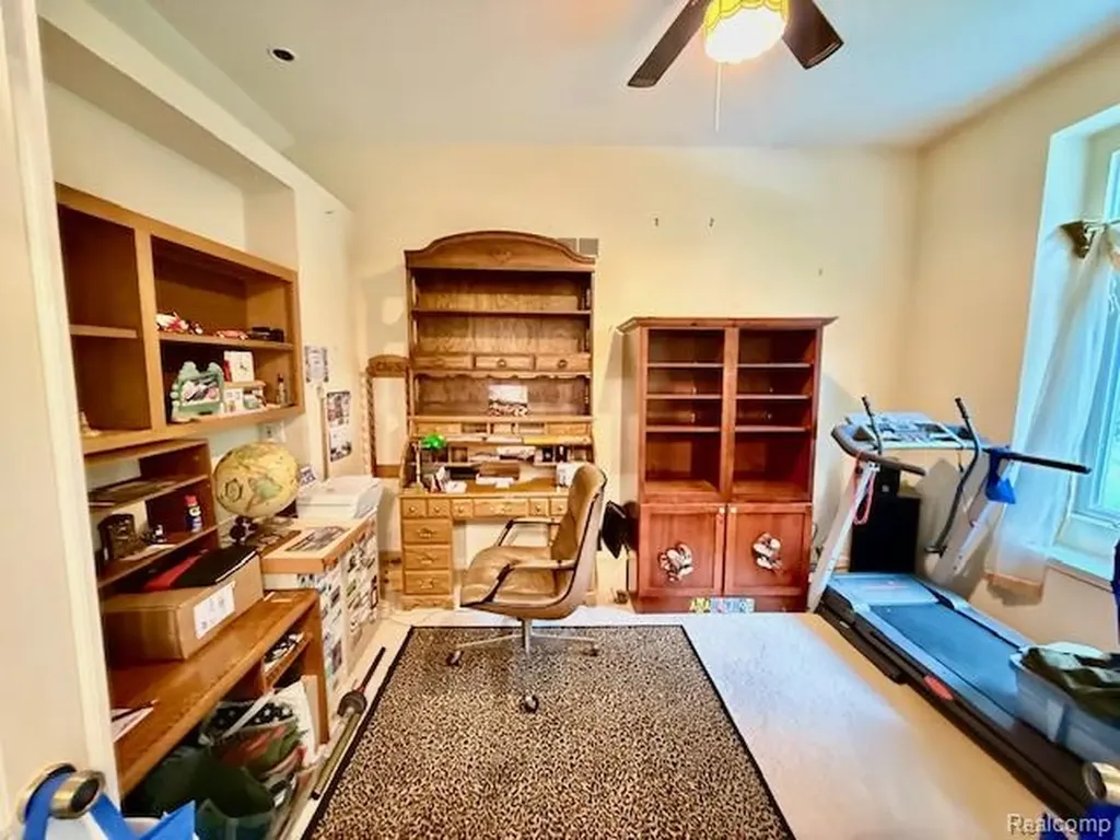889 Cronkite Drive Orion Charter Township MI 48362