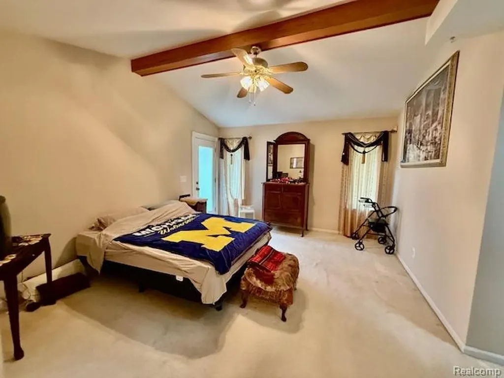 889 Cronkite Drive Orion Charter Township MI 48362