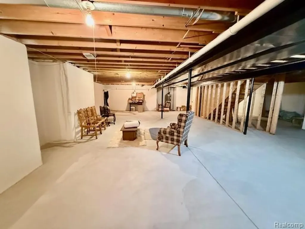 889 Cronkite Drive Orion Charter Township MI 48362