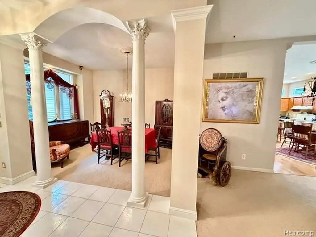 889 Cronkite Drive Orion Charter Township MI 48362