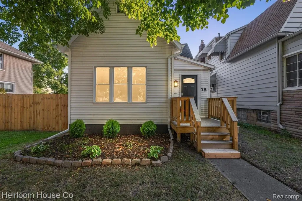 78 Batavia Street River Rouge City MI 48218
