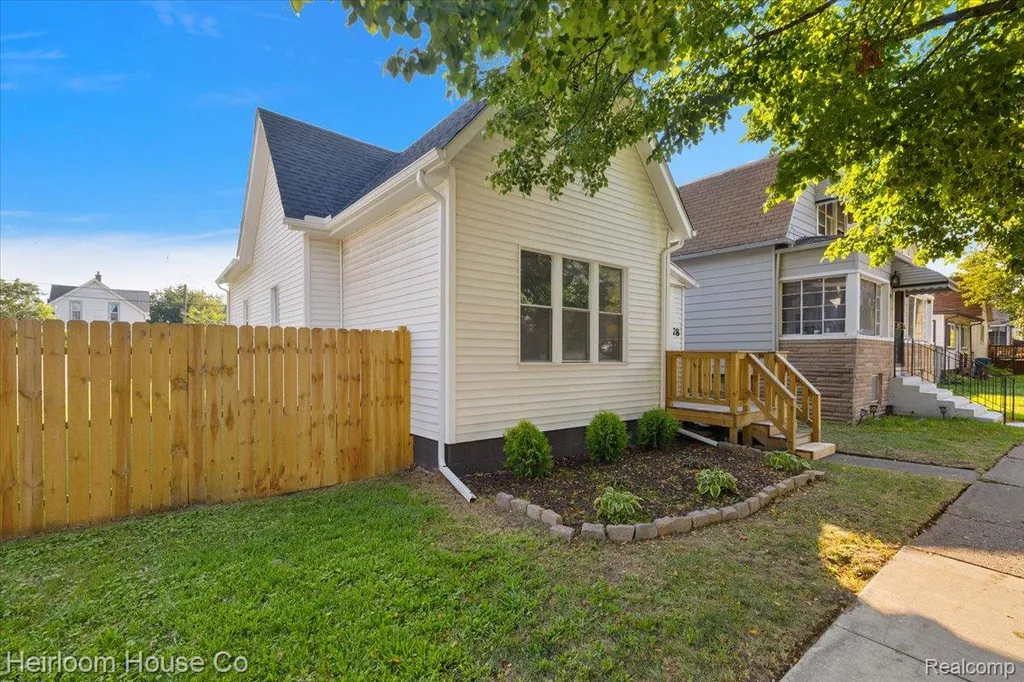 78 Batavia Street River Rouge City MI 48218