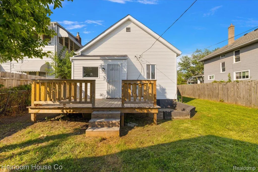 78 Batavia Street River Rouge City MI 48218