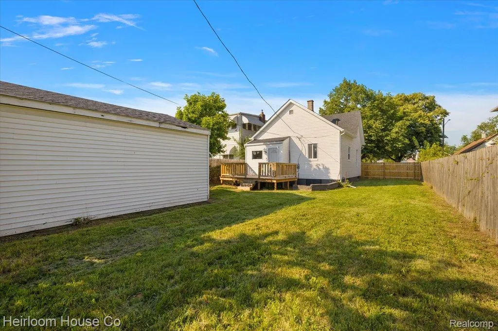 78 Batavia Street River Rouge City MI 48218