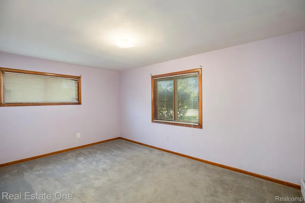 51341 Neumaier Drive Shelby Charter Township MI 48316