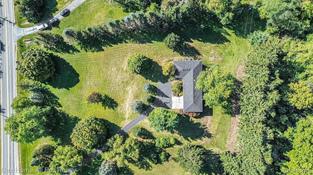 7195 Curtis Road Salem Township MI 48168